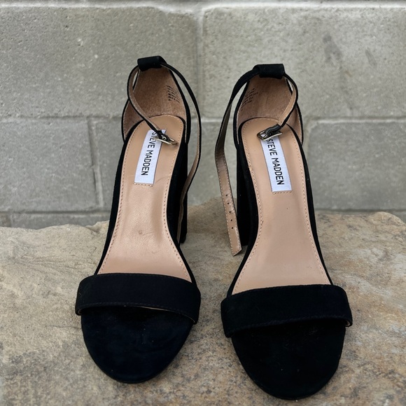 Steve Madden black heeled sandals 
Size 7.5 - Picture 1 of 4